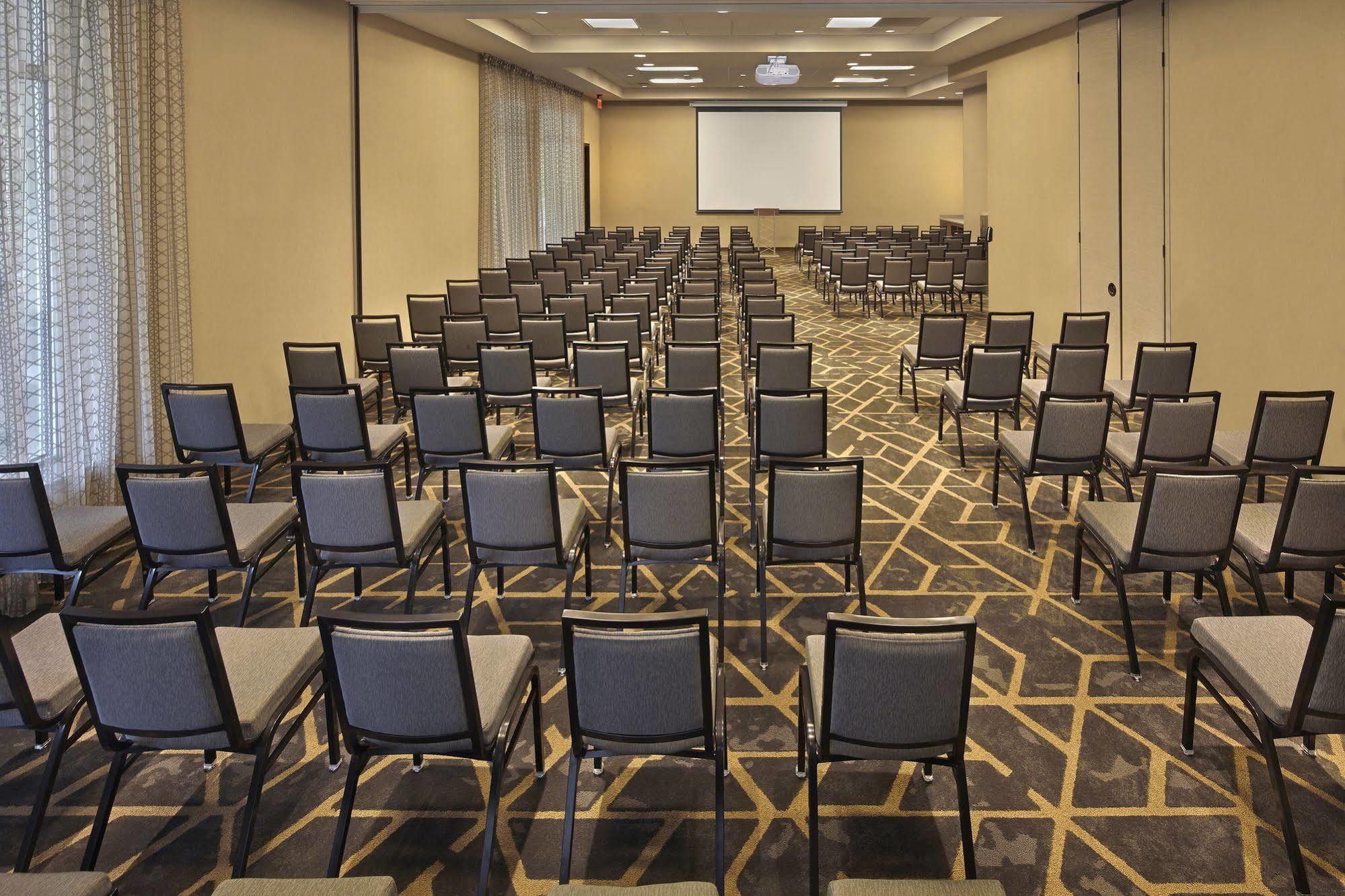 Hyatt Place Chapel Hill Bagian luar foto